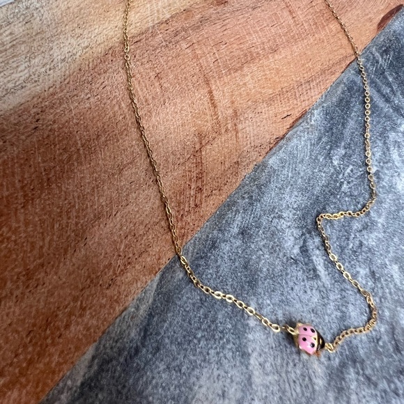 Solid 18K Yellow Gold Ladybug Beautiful Necklace 16" - Picture 2 of 14